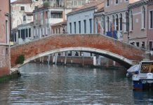 Ponte San Sebastian, tra il Rio de San Sebastian e il Rio de San Basegio
