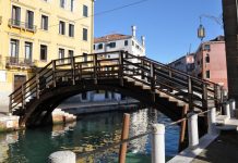 Ponte del Convitto Biancotto sul Rio del Tentor
