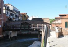 Ponte Storto tra il Rio de la Madona e il Rio del Tentor