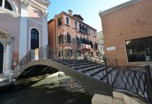 Ponte del Teatro, sul Rio de San Luca
