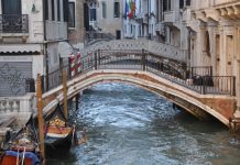 Ponte Cappello privato, sul Rio de Palazzo o de Canonica