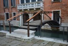 Ponte Querini Stampalia privato, sul Rio de Santa Maria Formosa. Campiello Querini Stampalia