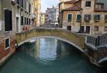 Ponte de Cà Venier, sul Rio del Mondo Novo