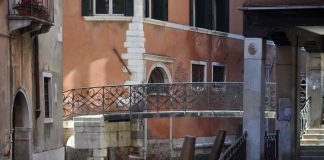 Ponte del Pestrin, tra il Rio de Sant’Anzolo e il Rio de Cà Garzoni