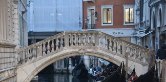 Ponte Tron o de la Piavola, sul Rio Orseolo