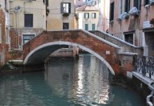 Ponte Marco Polo o del Teatro, sul Rio de San Lio