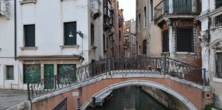 Ponte de Ruga Giuffa, sul Rio de Santa Maria Formosa