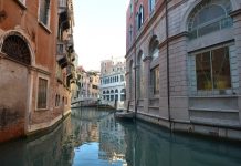 Rio dei Scoacamini, nel Sestiere di San Marco