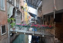 Ponte privato, sul Rio de le Procuratie