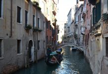 Rio dei Barcaroli, nel Sestiere di San Marco