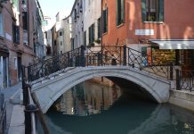 Ponte Zaguri o Corner Zaguri, sul Rio de San Maurizio