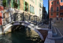 Ponte Giustinian, sul Rio de San Vidal