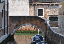 Ponte Diedo, sul Rio del Grimani