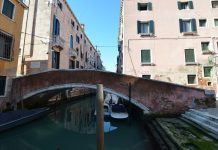 Ponte San Francesco, sul Rio de San Francesco de la Vigna