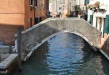 Ponte Sagredo privato, sul Rio de San Francesco de la Vigna