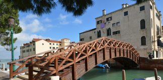 Ponte Moro, sul Rio de Cà Moro