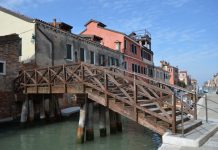 Ponte Loredan, sul Rio de la Madona de l’Orto