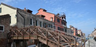 Ponte Loredan, sul Rio de la Madona de l’Orto