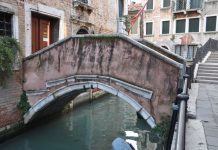 Ponte de Cà Pisani privato, sul Rio de la Panada