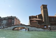 Ponte Donà, sul Rio dei Gesuiti