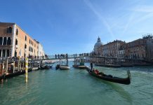 Ponte votivo della Salute, sul Canal Grande