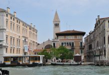 Traghetto di San Barnaba sul Canal Grande, va al Campo San Samuele