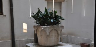 Pozzo nella corte del Palazzo Morosini Gatterburg, nel Sestiere di San Marco