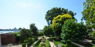 Il Giardino del Seminario Patriarcale, Roseto del Silenzio, alla Salute