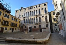 Il “ballo del biondo” a Palazzo Pesaro degli Orfei a San Beneto, nel Sestiere di San Marco