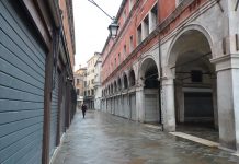 La prima comparsa dei “recini” (orecchini) a Venezia, nel 1525