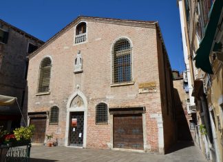 La Scuola dei Calegheri a San Tomà (il restauro del 1928), nel Sestiere di San Polo