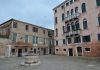La Scuola degli Acquaroli, in Campo San Basegio, nel Sestiere di Dorsoduro