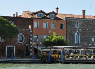 Palazzo Barbaro Nani, in Fondamenta San Giovanni, nell’Isola della Giudecca