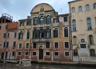 La famiglia e il palazzo Condulmer, in contrada dei Tolentini, nel Sestiere di Santa Croce