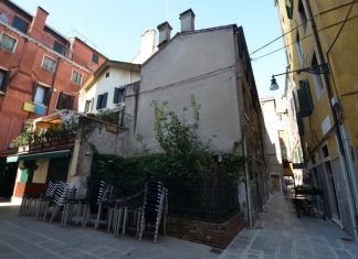 L’osteria dell’Aquila Nera, a San Bartolomeo, nel Sestiere di San Marco