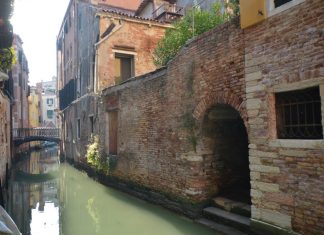 L’osteria della Corona, a San Giovanni Nuovo o San Zuane Novo, nel Sestiere di Castello