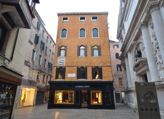 Il Caffè alla Dea Minerva detto del Menegazzo, in Campo San Zulian, nel Sestiere di San Marco