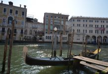 Le gondole e le leggi voluttuarie