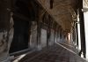 Le Cariatidi sugli stipiti del portone d’ingresso della Biblioteca Marciana