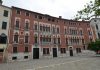 Le patere del Palazzo Soranzo in Campo San Polo, nel Sestiere di San Polo