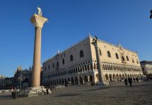 Le pene inflitte a cinque giovani patrizi veneziani ladri e assassini, nel 1513