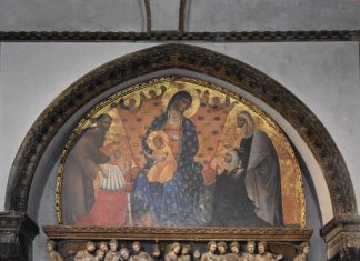Il sepolcro di Francesco Dandolo e la lunetta della Vergine col Bambino di Paolo Veneziano, nella Chiesa di Santa Maria Gloriosa dei Frari