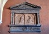 L’Annunciazione, bassorilievo all’interno del Fontego dei Tedeschi, nel Sestiere di San Marco