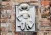 San Giorgio in piedi, bassorilievo sul campanile di San Giacomo da l’Orio, nel Sestiere di Santa Croce