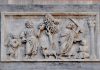 Il Sacrificio di Isacco, bassorilievo sulla facciata verso San Basso, della Basilica di San Marco