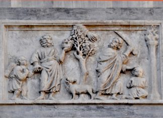 Il Sacrificio di Isacco, bassorilievo sulla facciata verso San Basso, della Basilica di San Marco