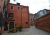 Corte del Tagiacalze, nel Sestiere di Castello