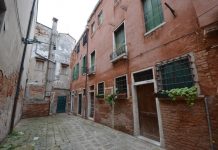 Corte e Calle de le Muneghe a San Samuele, nel Sestiere di San Marco