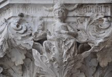 Il Capitello della Loggia esterna di Palazzo Ducale con i Peccati capitali