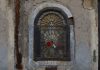 L’Immacolata Concezione, statua nel tabernacolo (capitèło) in Fondamenta Nani, nel Sestiere di Dorsoduro